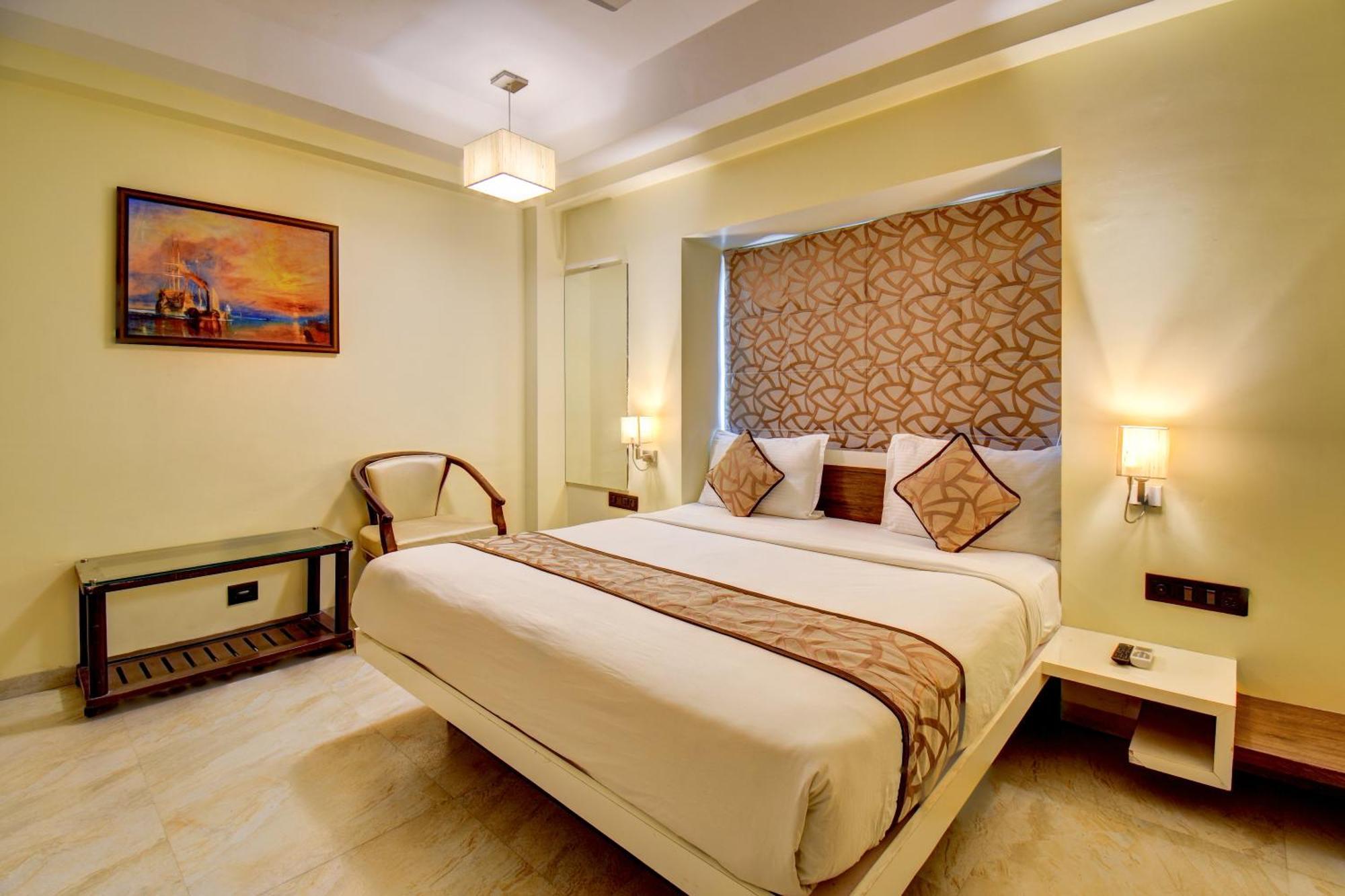 Hotel Deepali Executive Aurangābād Esterno foto