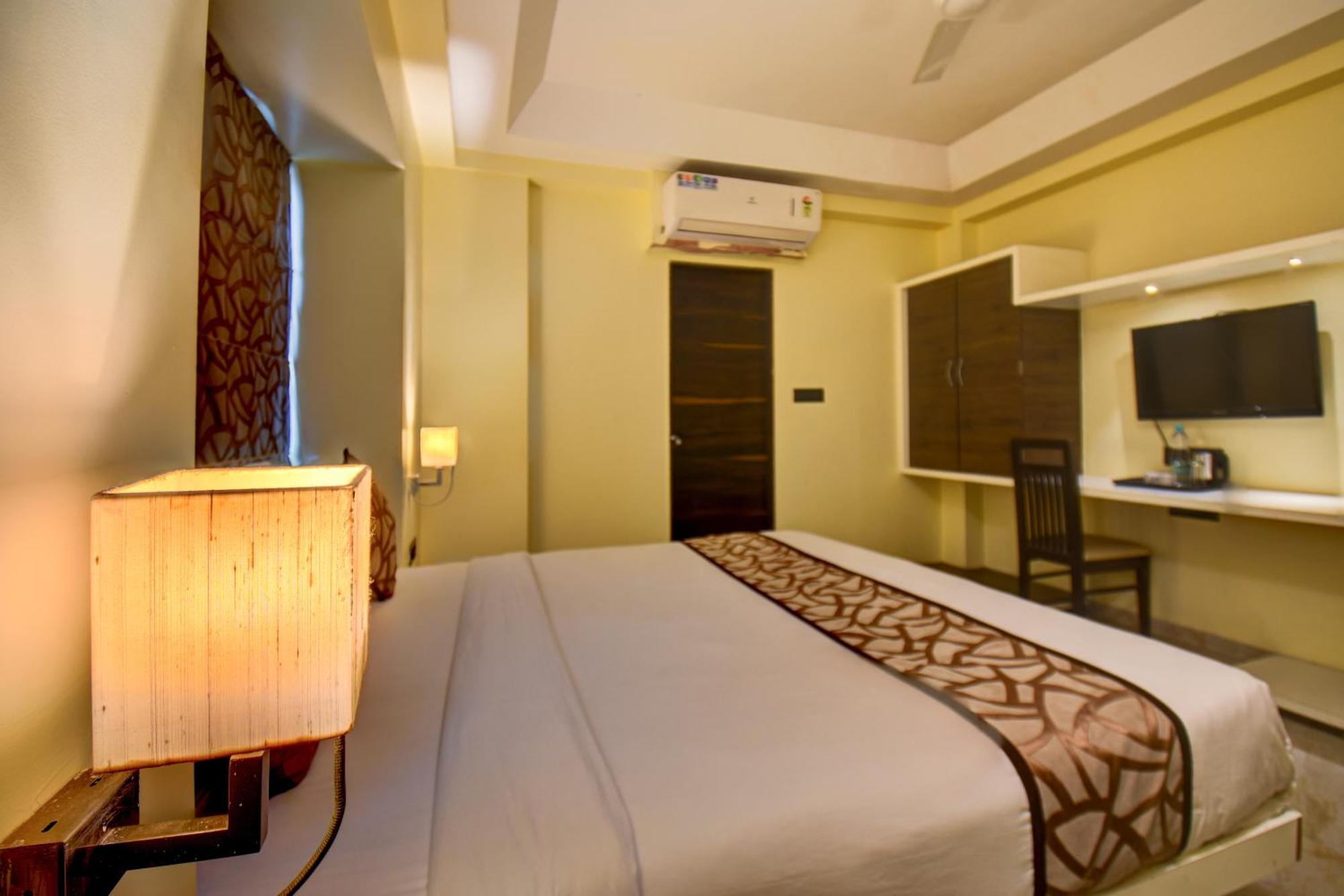 Hotel Deepali Executive Aurangābād Esterno foto