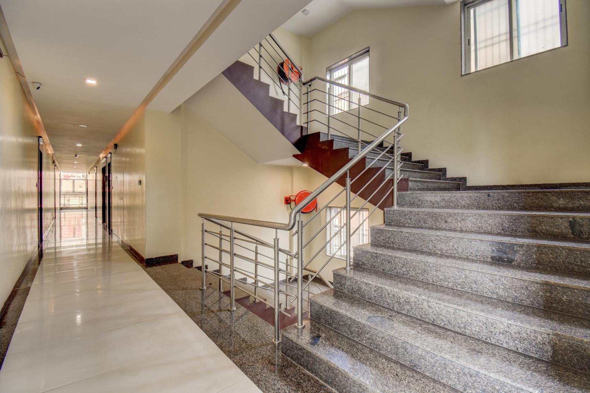 Hotel Deepali Executive Aurangābād Esterno foto