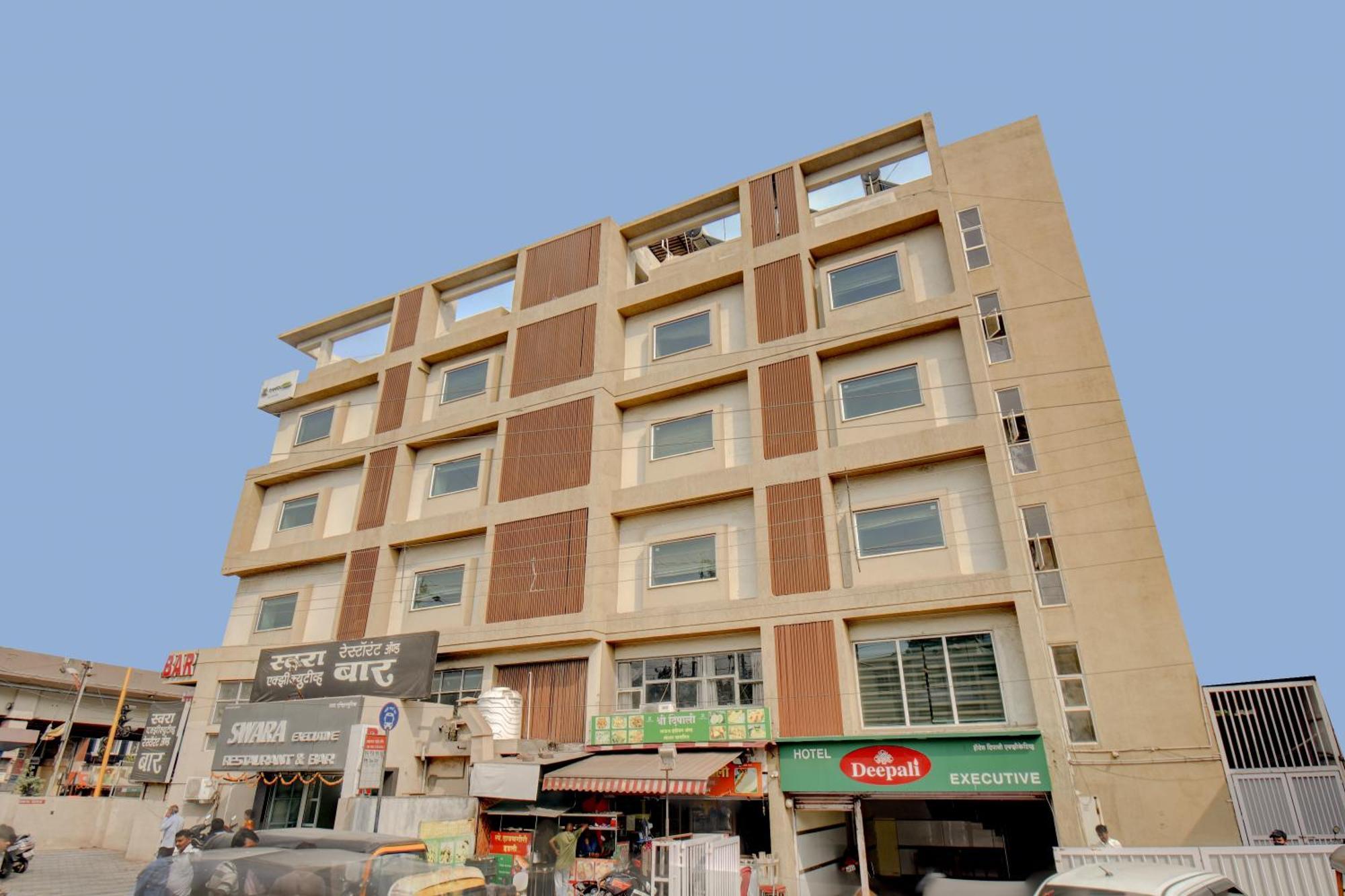 Hotel Deepali Executive Aurangābād Esterno foto